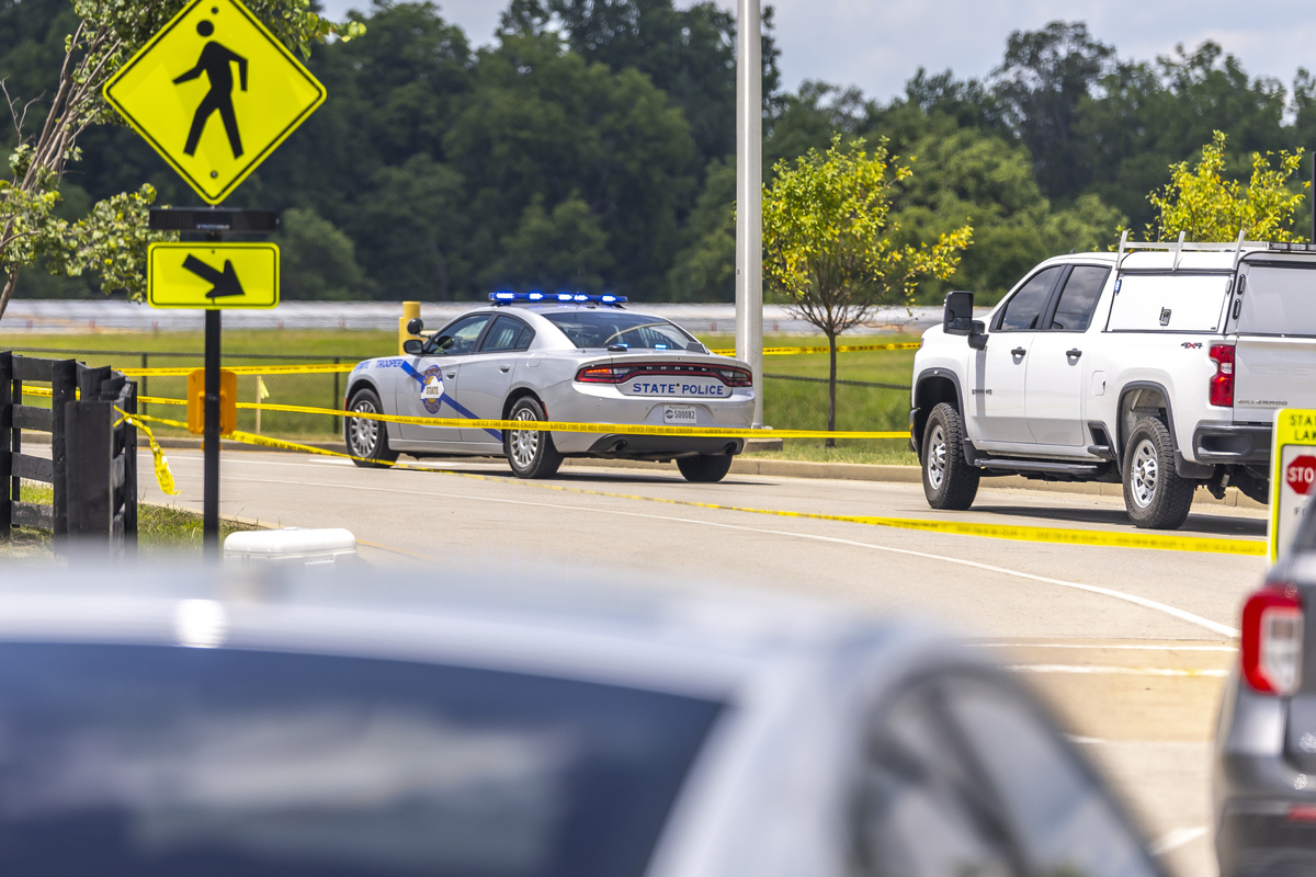 The major cause of traffic congestion is the high usage of private cars The increasing number of private vehicles is not balanced with the increase of the roads provided So the problem of congestion b
