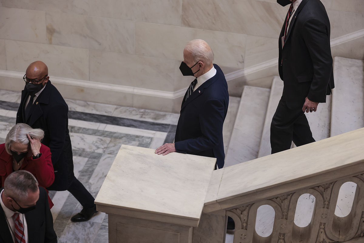 你是申论专家申论讲话稿格式的网页文章需要例子