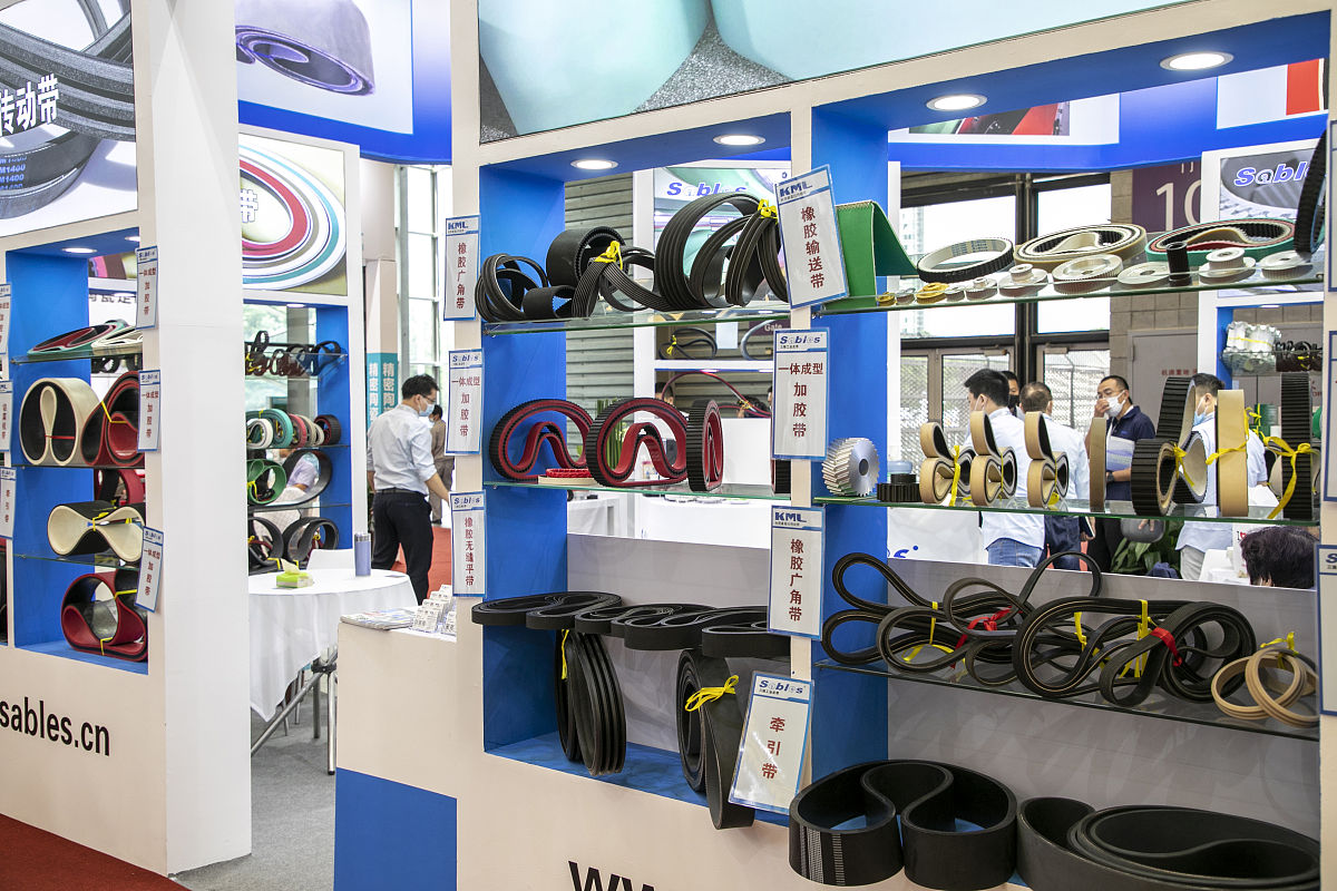 PVC输送带最小过滚直径：影响因素及计算方法