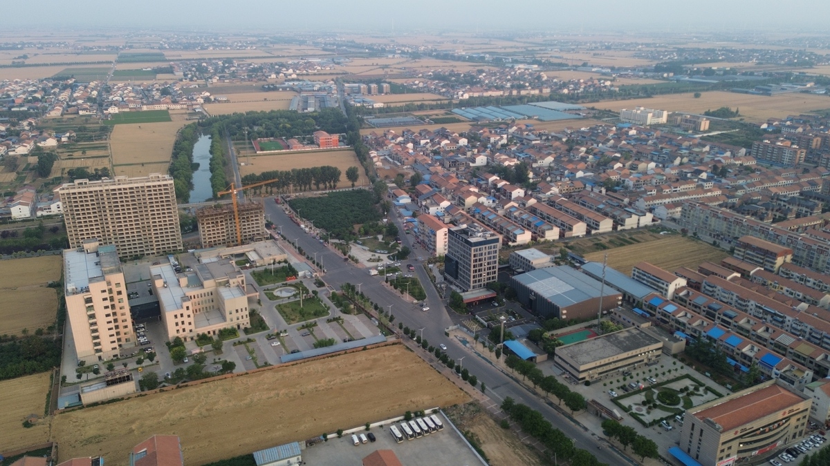 温县融媒体聚焦番田镇工业强镇建设，助力经济发展