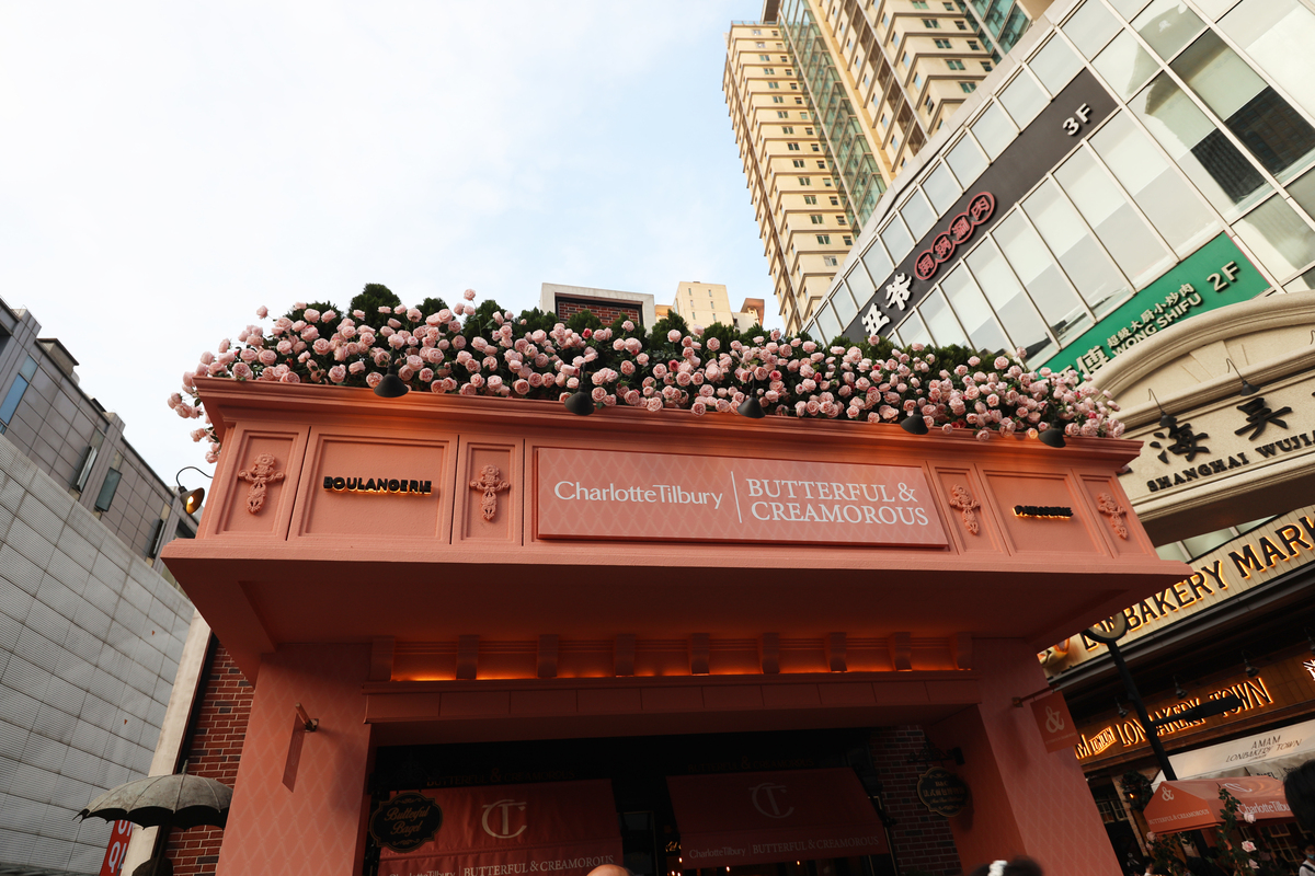 写一篇五一旅游好去处：推荐几个适合和朋友一起旅游的景点