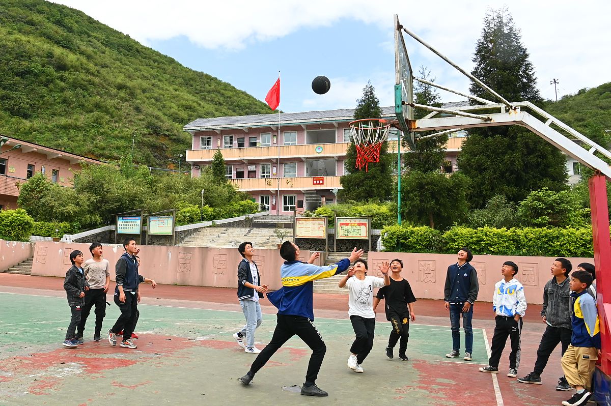 四川省平武县职业高级中学民族音乐与舞蹈专业好不好学呢开设了哪些课程好不好