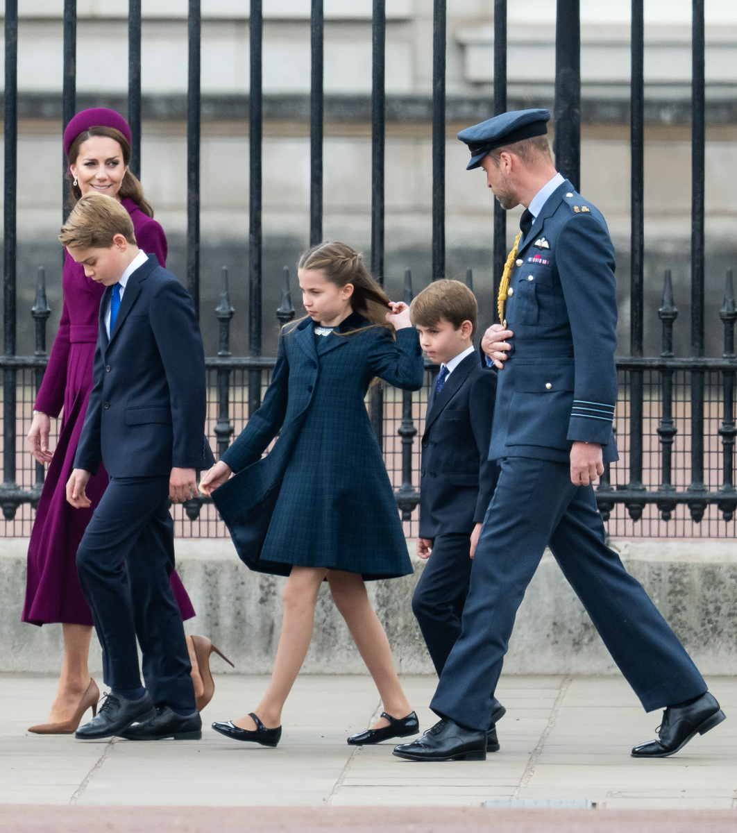 梅根晒女儿莉莉贝照片引热议，遭遇网友恶评伤心不已