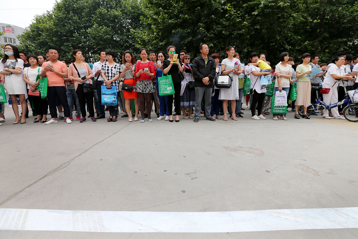 学生会团建创意：图书馆撕名牌活动策划案