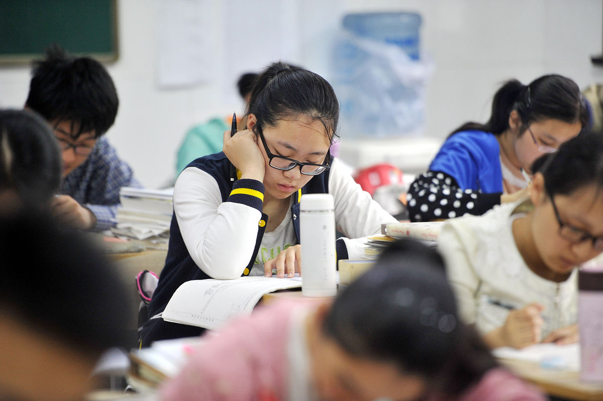 初三学生如何选择适合自己的高中？