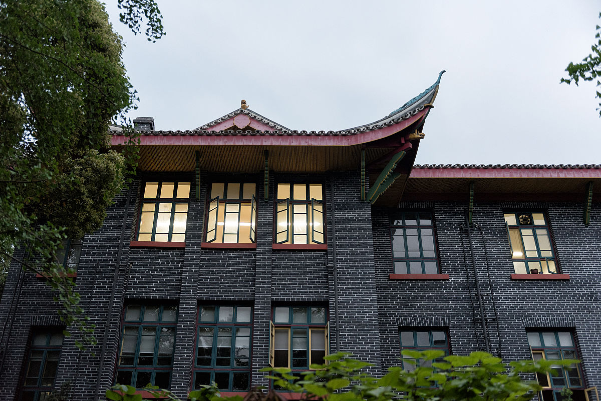 成都建筑学校历史建筑保护工程专业：传承历史，守护文化