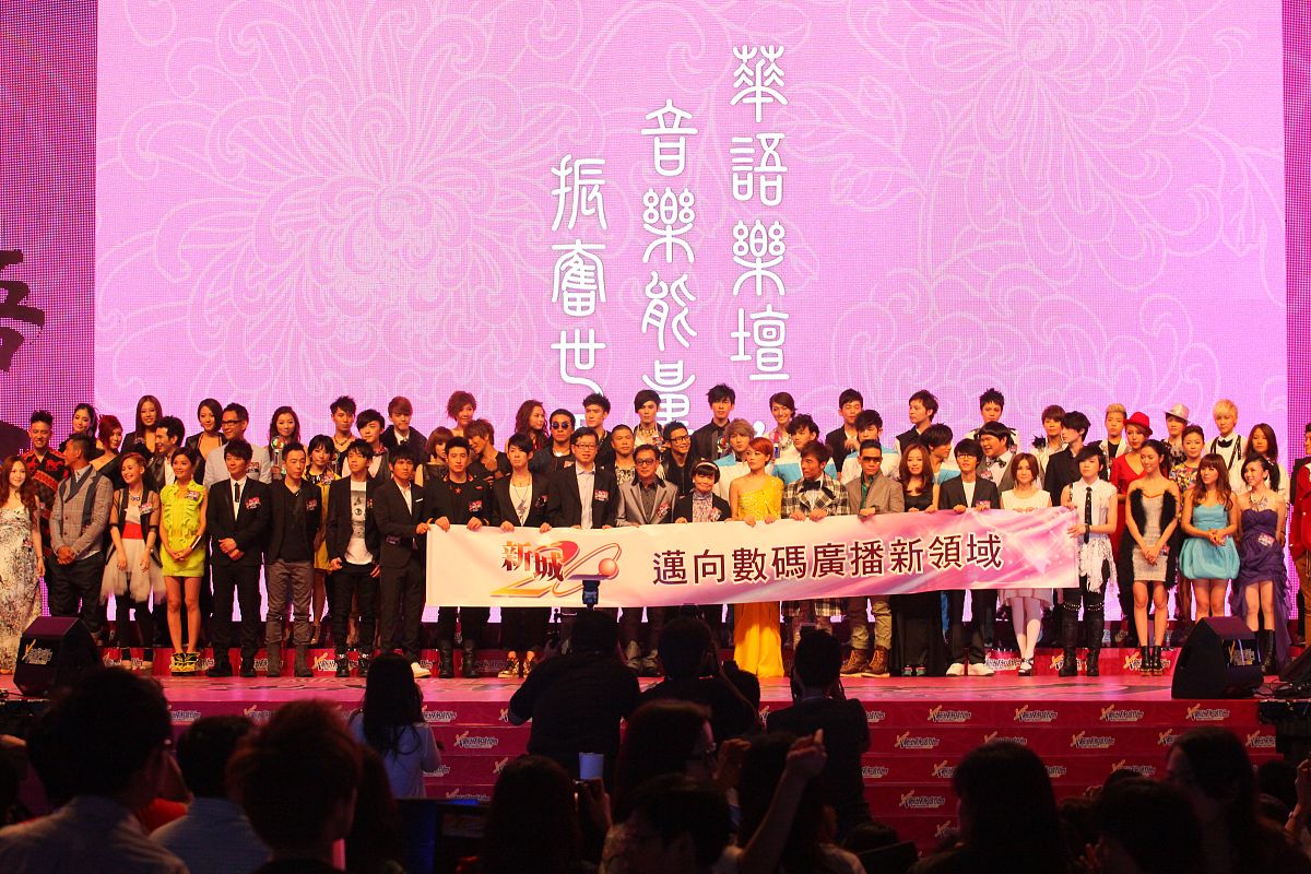 退休欢送会标题大全：同事退休祝福语怎么写？