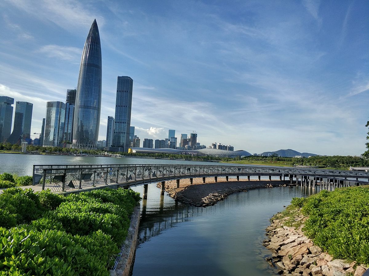 深圳成人高考本科毕业可否买人才房？详细解读！