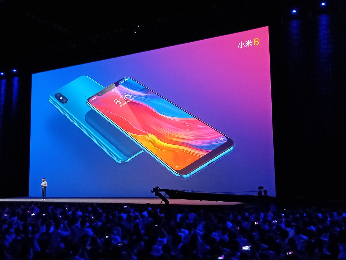 小米10 - 旗舰手机，性能与影像兼备