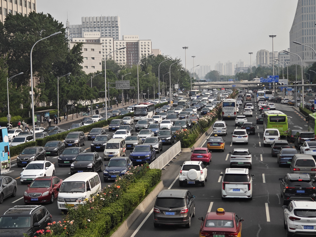 拥挤的马路怎么变得流畅