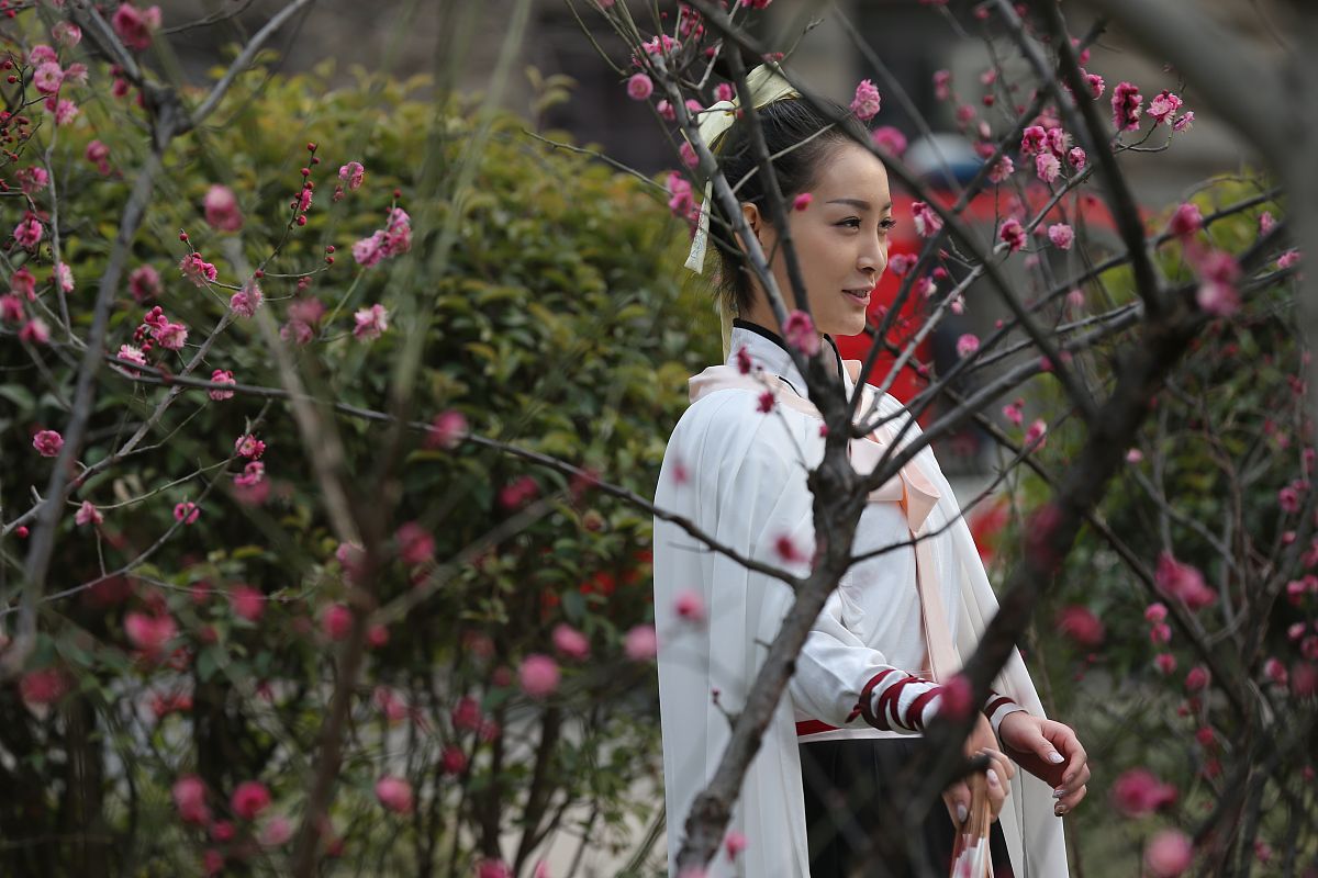 杭州医学院药学专业怎么样？深度解析其课程、师资与就业前景