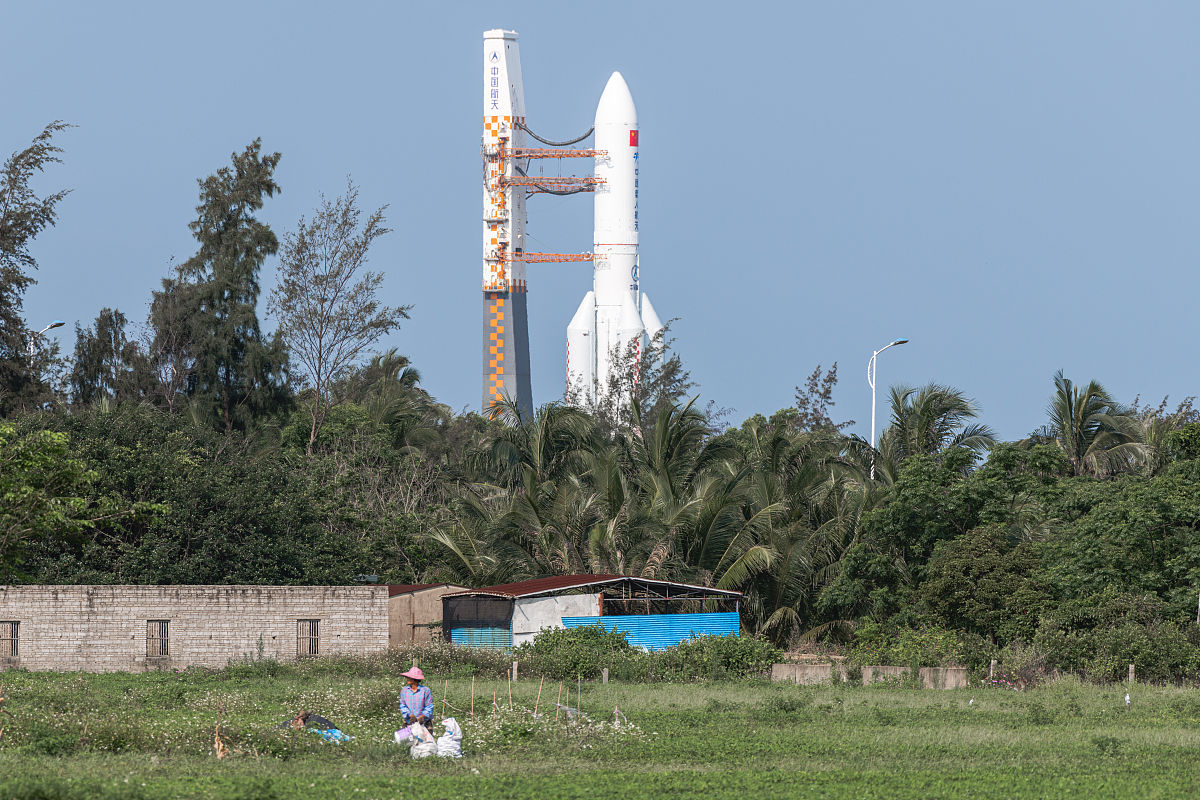 海口火山、宋庆龄祖居、火箭发射、博鳌亚洲论坛、玉带滩、航天育种基地、骑楼老街：海南必玩景点