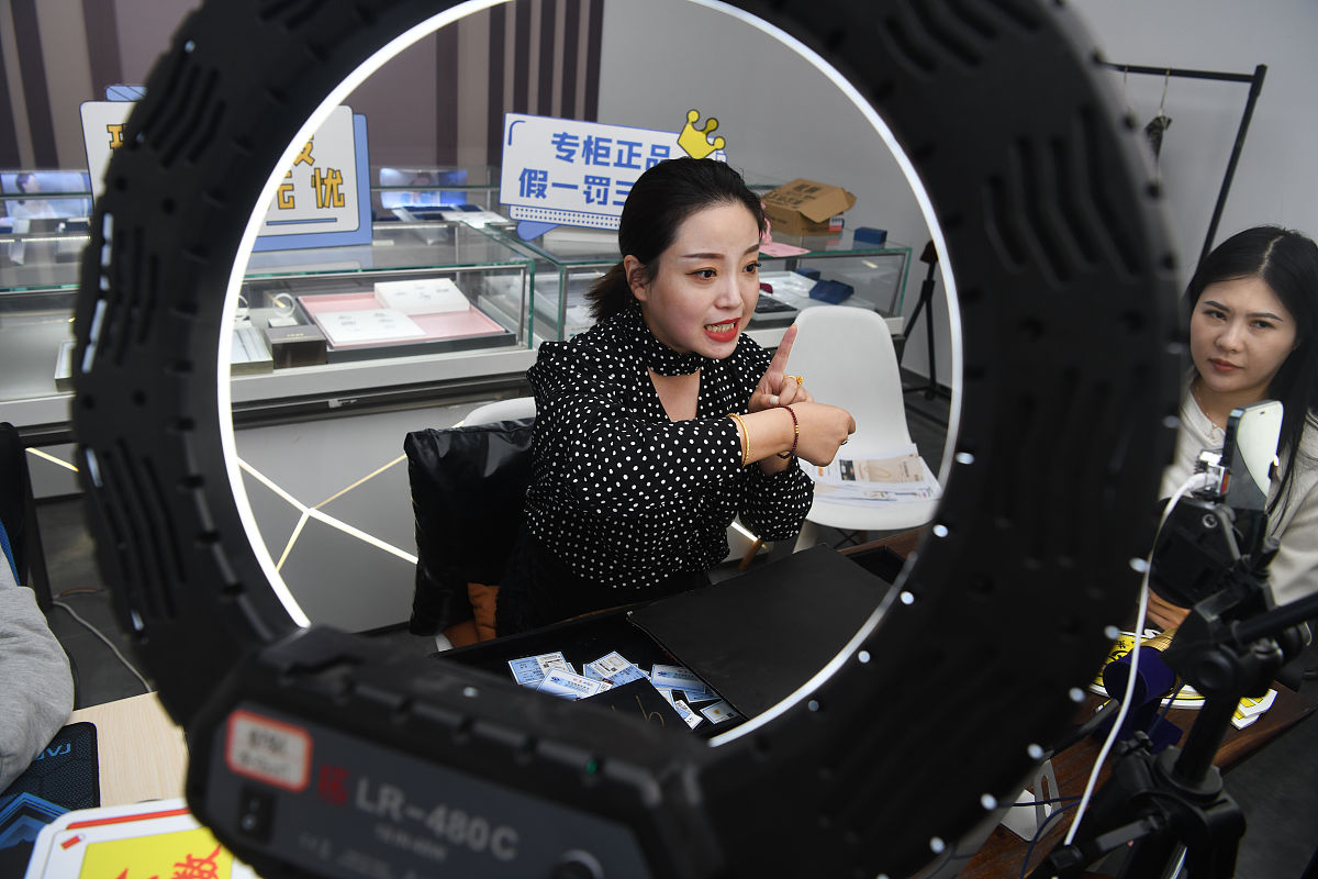 帮我写抖音直播的话术