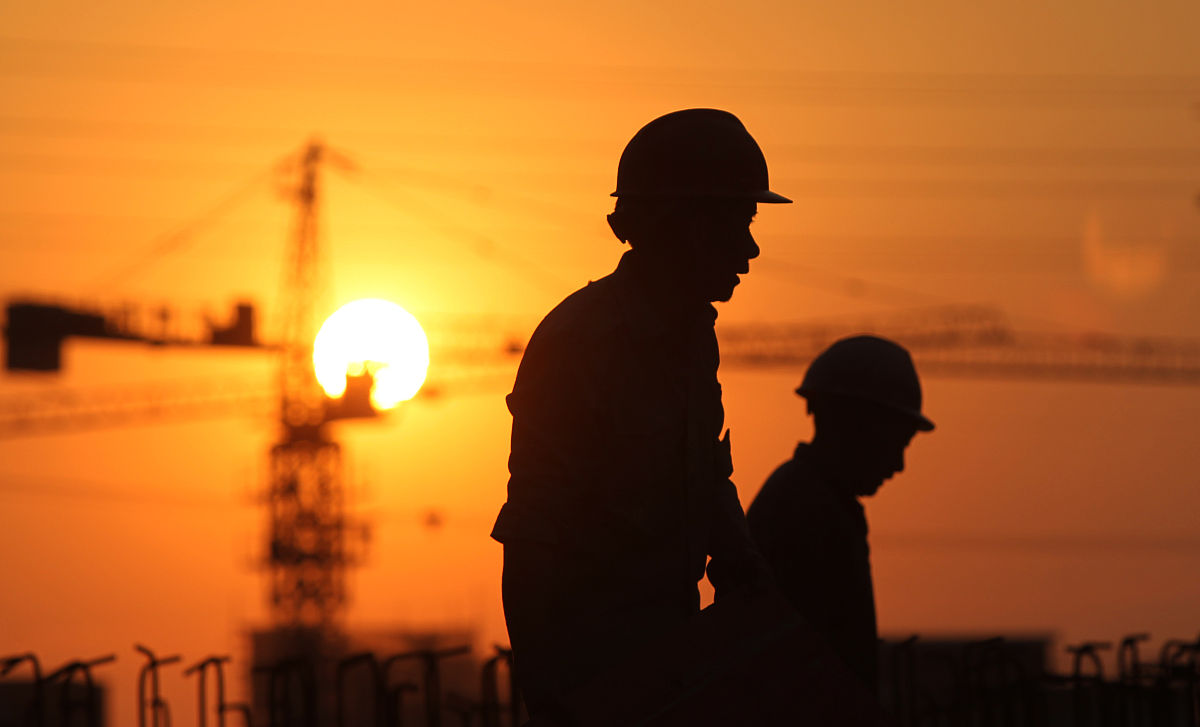 1833年《工厂法草案》中教育条款的出现对于教育法的产生有怎样的意义？