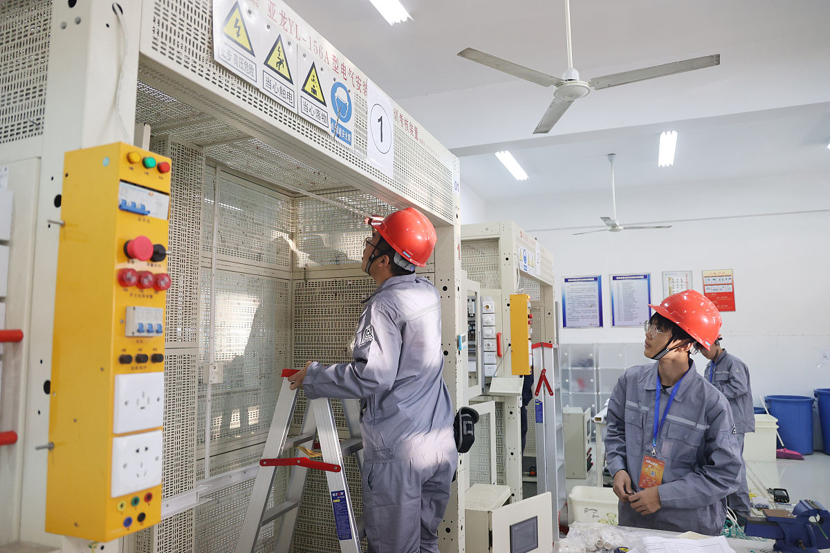 云南电子技工学校电梯与电气技术专业招生 | 培养电梯行业人才 云南电子技工学校电梯与电气技术专业招生 | 培养电梯行业人才