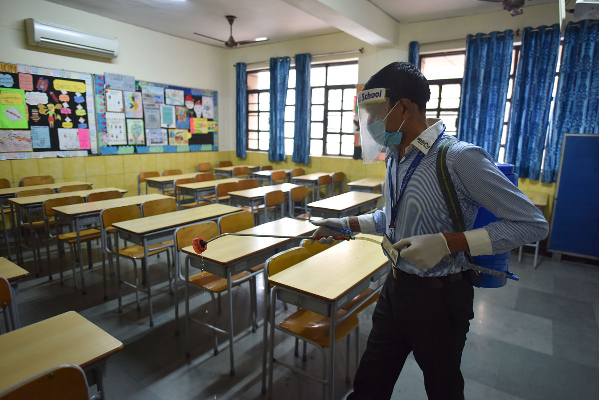 陕西省商贸学校2021招生简章