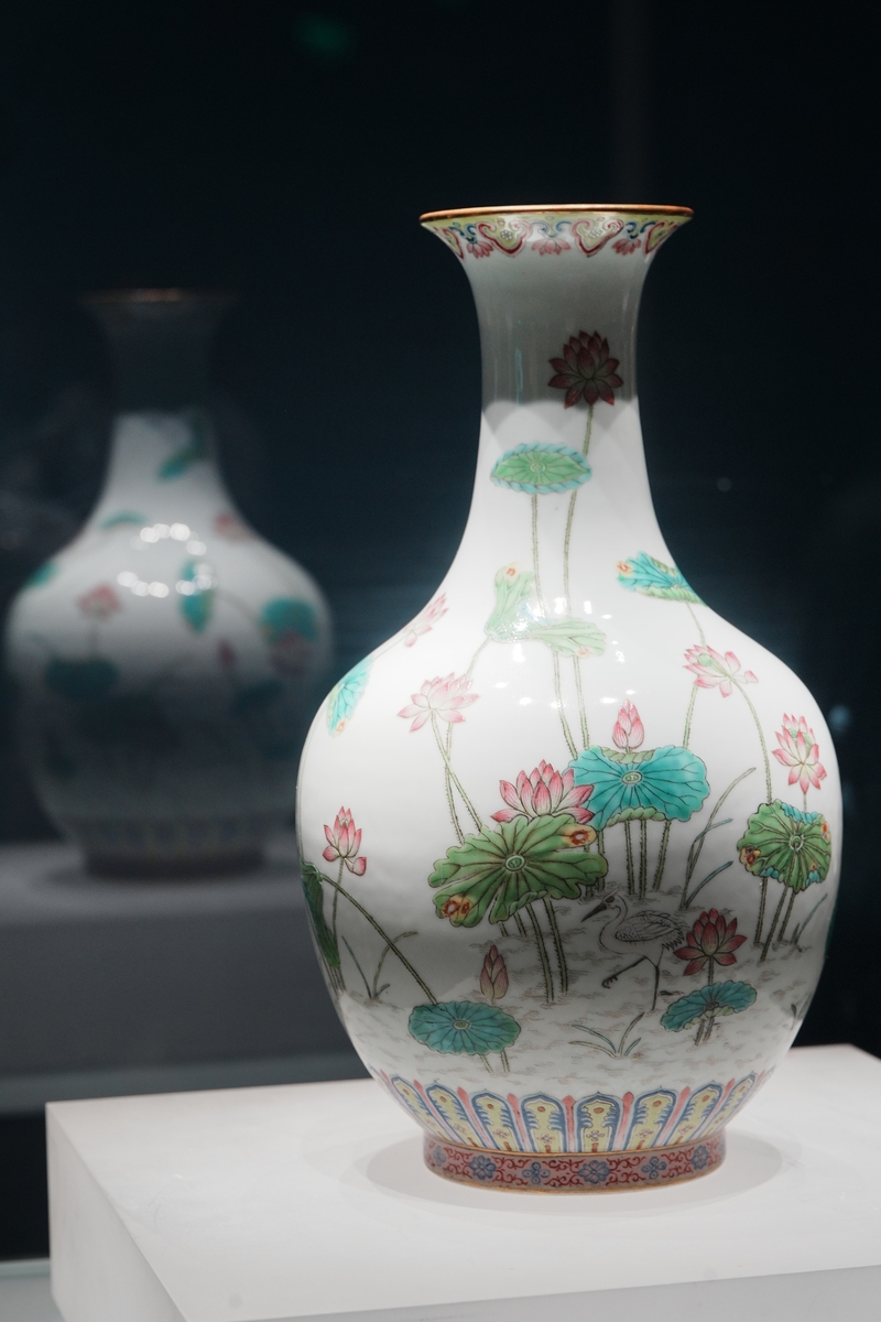 古玩店铺：收藏古董、艺术品，传承文化遗产