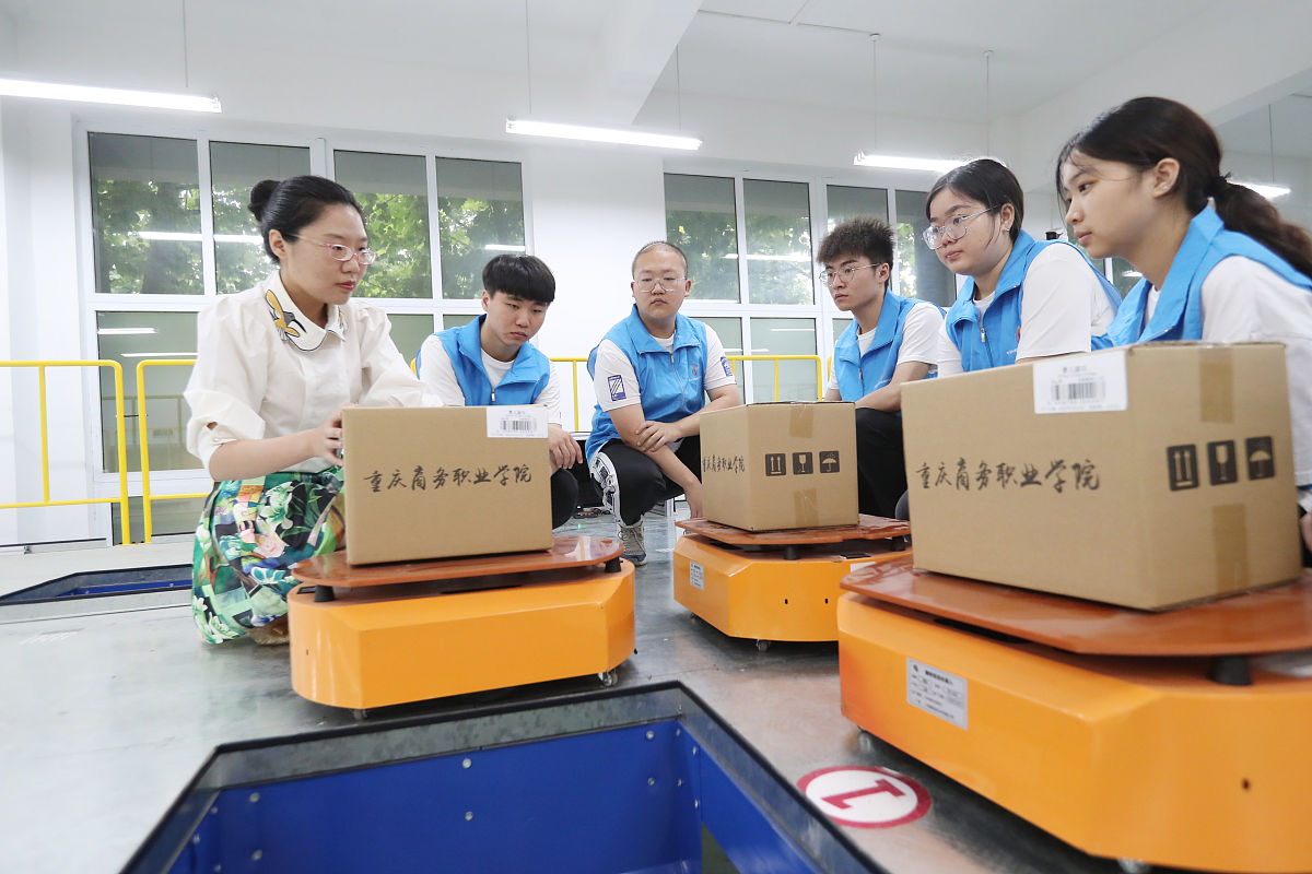 2021年重庆建材技工学校交通运输专业简介