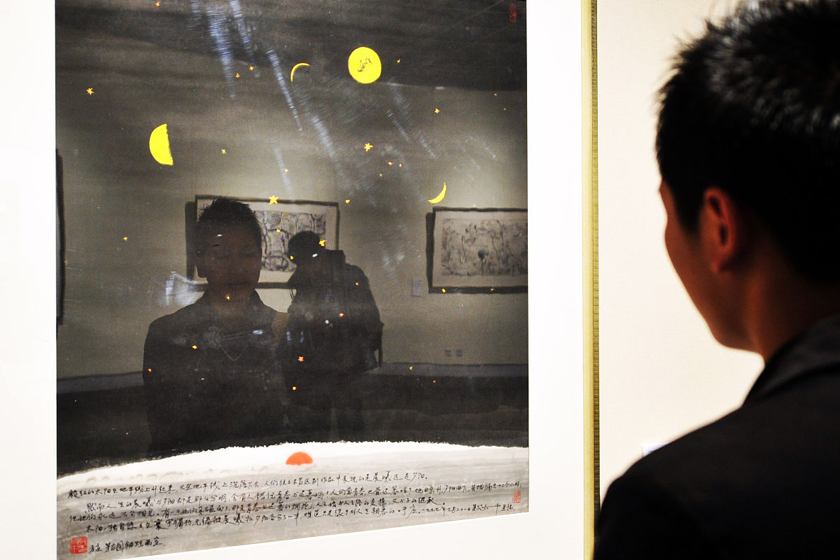2010年11月20日,"东西贯中--吴冠中艺术回顾大展"在杭州的浙江美术馆