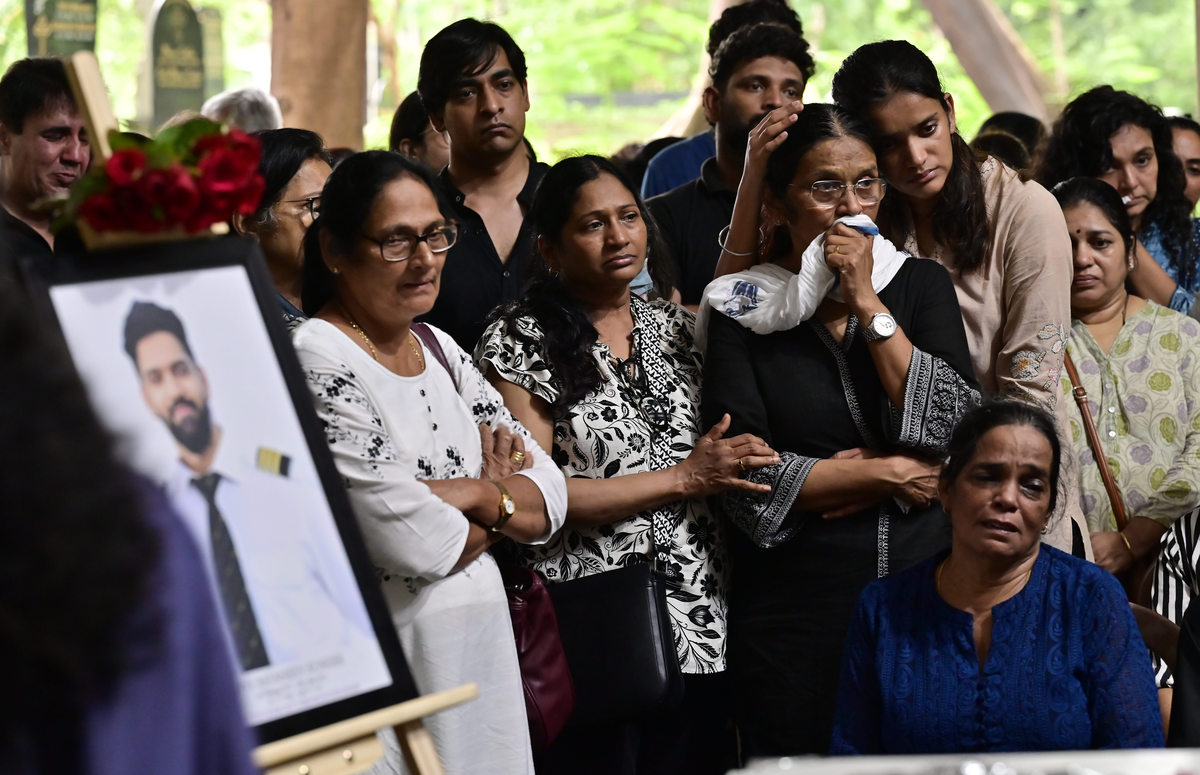 请以第一人称用英语介绍一下你的家乡马鞍山，简短且独特（让导师印象深刻）