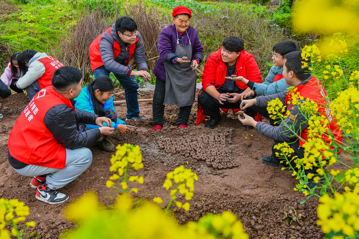 重庆2021年卫校学什么的