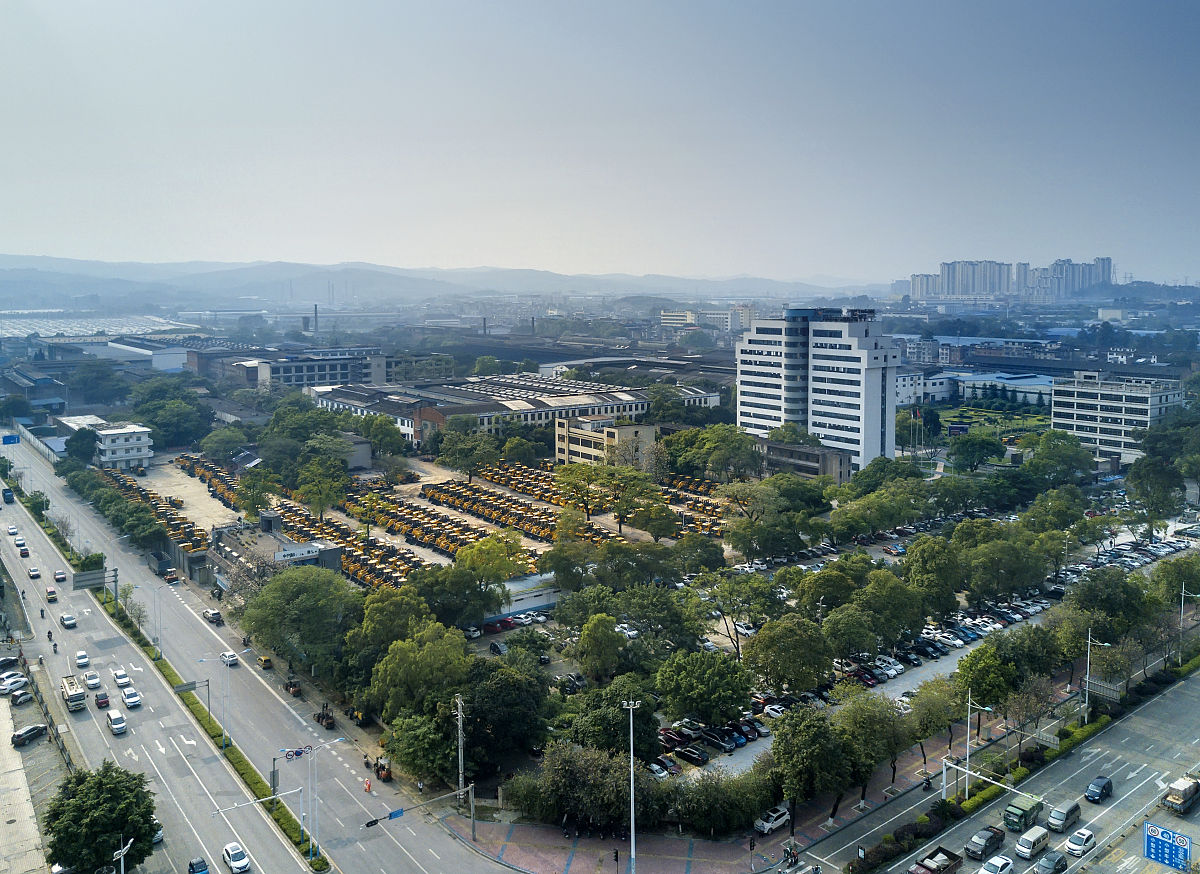 柳工909D挖机故障：是否需要立即检修？