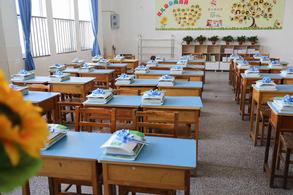 长沙开设护理专业的中专学校有哪些？就业前景如何？