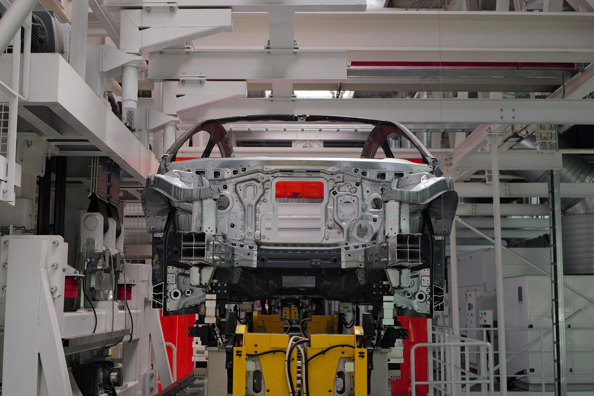 理想汽车注塑模具：高精度、高效率打造汽车零部件