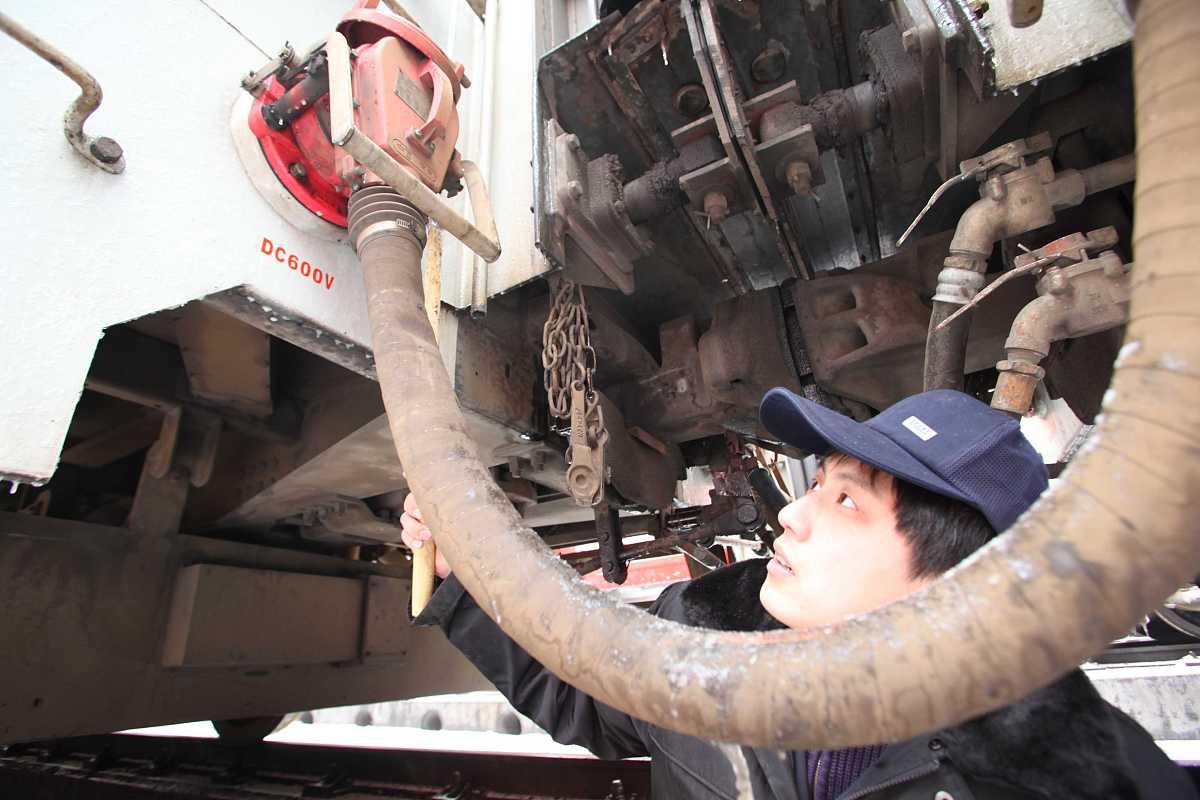 高速动车组车钩标准化设计方案