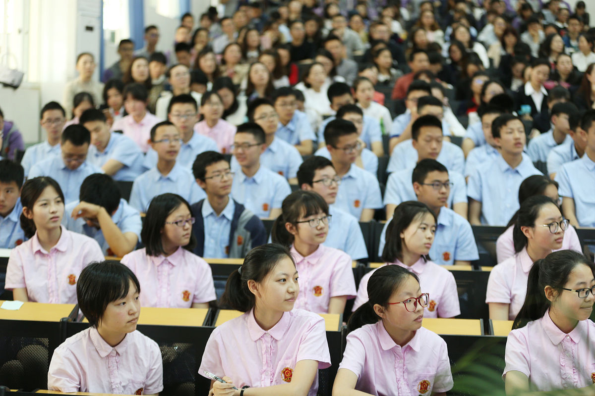 成都体育运动学校招生要求：你想成为一名优秀运动员吗？