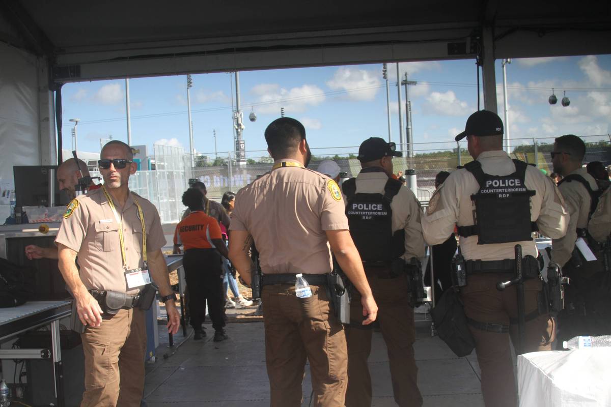 美国警方讯问嫌犯视频和笔录对律师公开吗