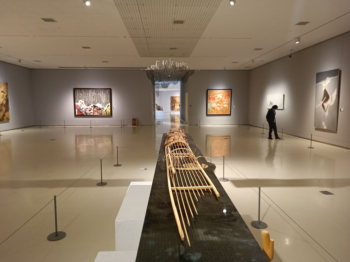 山东美术馆2022年展览考察报告：探寻艺术的多样性与创作理念