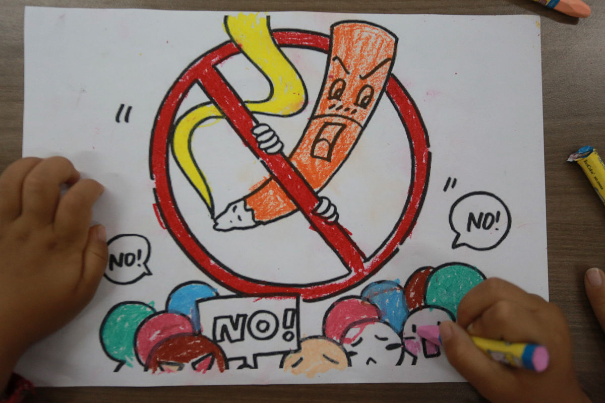 控烟宣作画起个名字写个30字作品说明