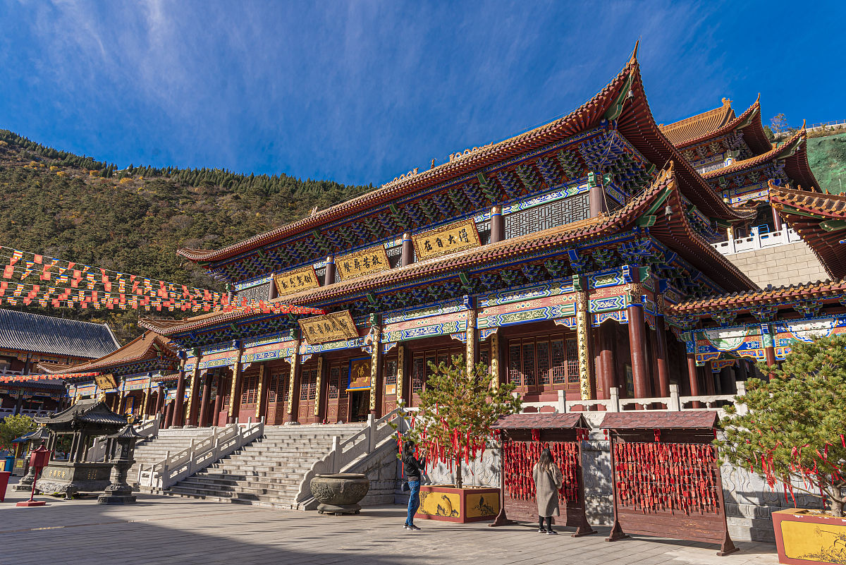 凤凰山旅游攻略：景点、路线、住宿、美食推荐