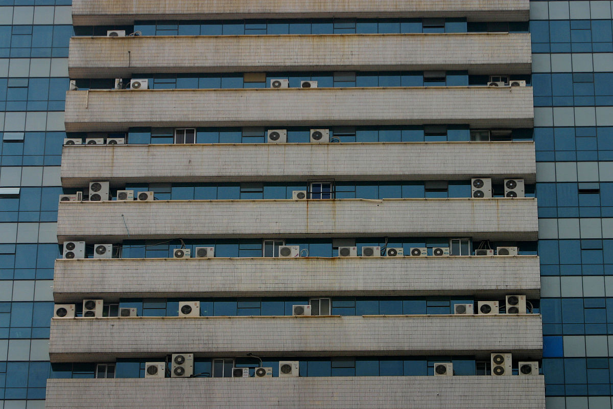 家用空调一小时几度电？