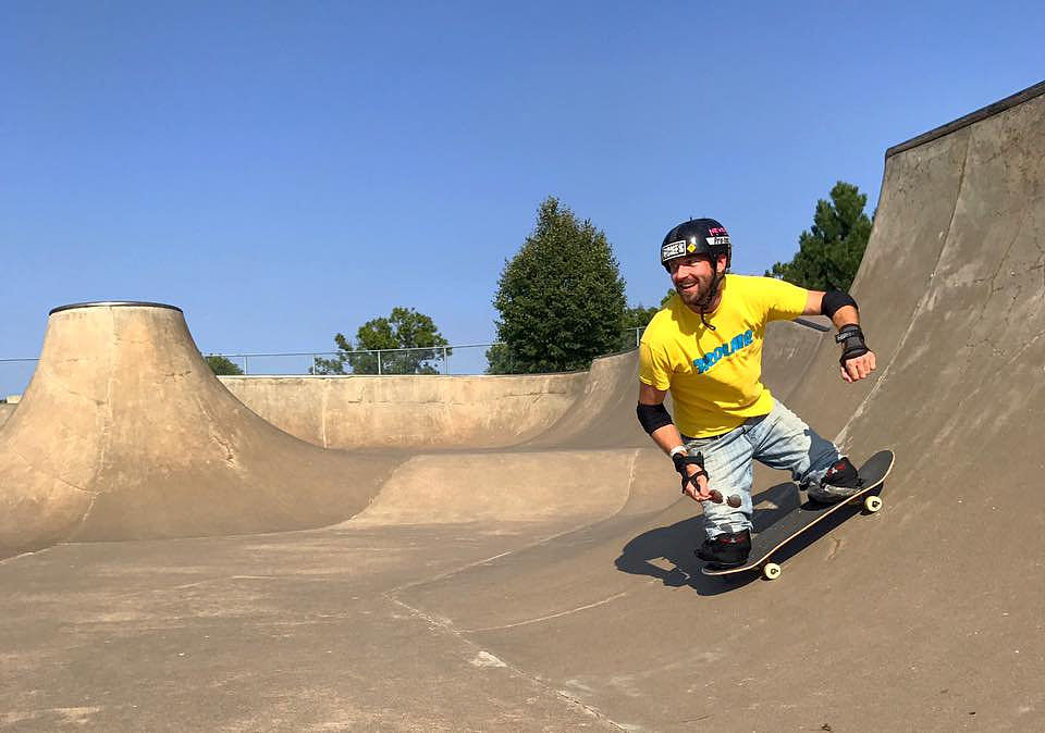 教师对本学期的数学教学进行总结需要从教学目标的达成情况教学方法和手段的有效性学生参与度和反馈学生学习困难和问题教学资源和环境的利用情况教学效果和满意度的角度进行具体分析并要求1500字数