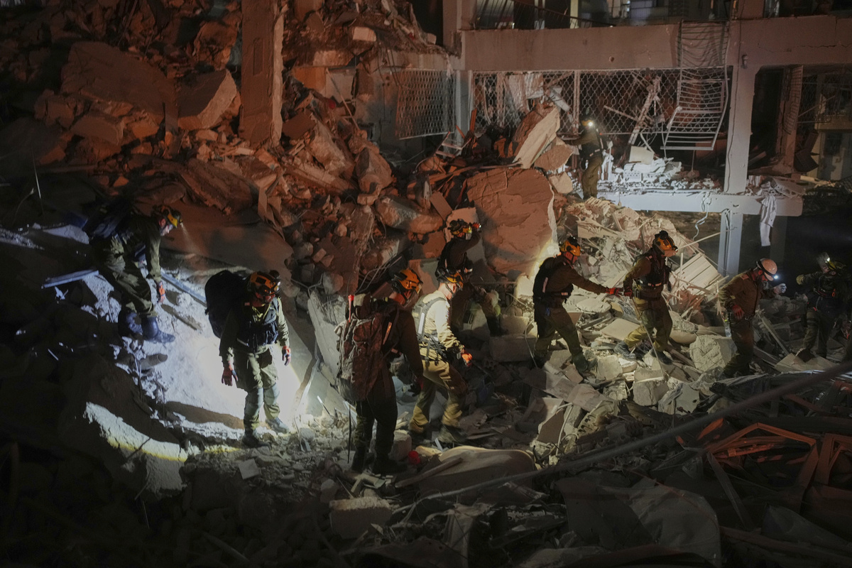 沙漠城市废墟：科幻灾难电影，探寻末世希望