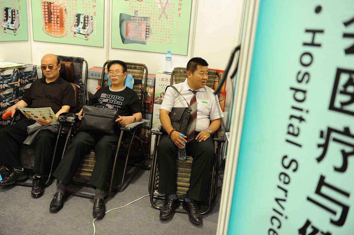 武汉电子信息职业技术学校2021年专业设置：电子商务、物联网工程、数字媒体技术等