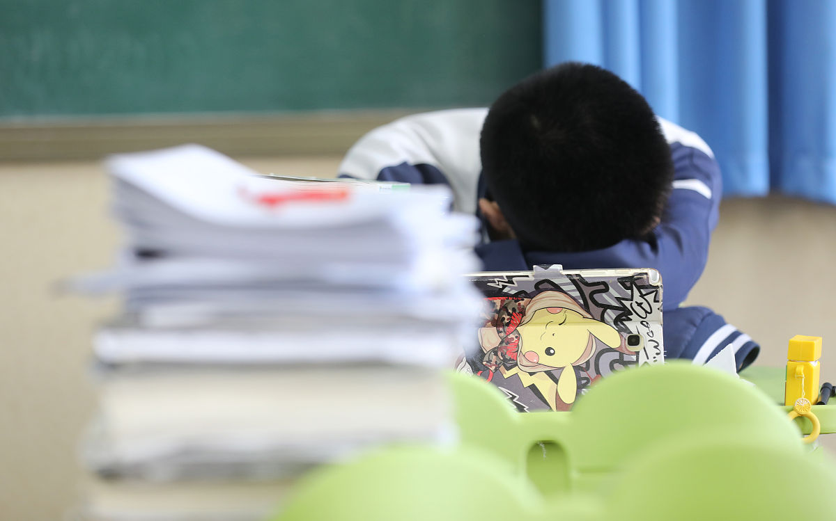 中学假期加课情况调查：过度加课现象需警惕