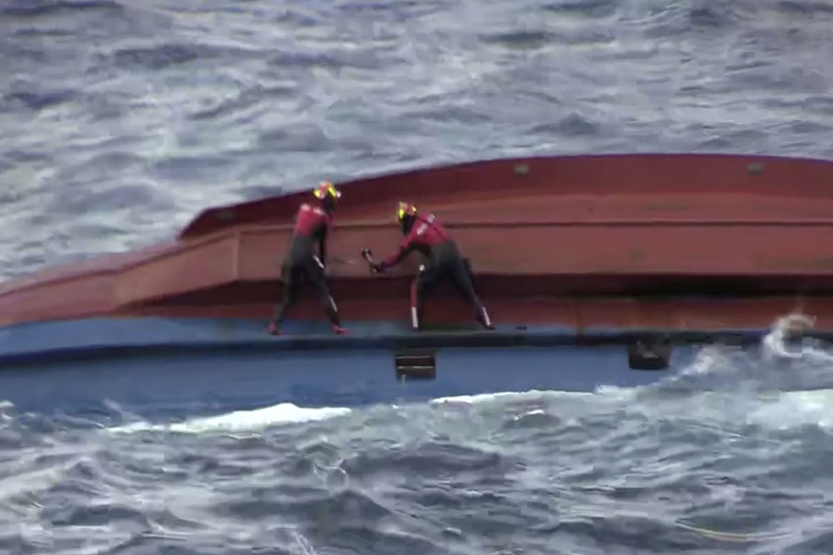 表示惶恐不安的句子