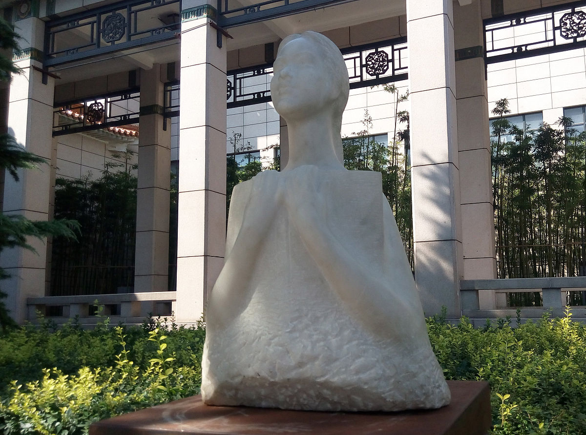 2017年9月7日,北京,由中国美术馆主办的"首届全国雕塑艺术大展"在位于