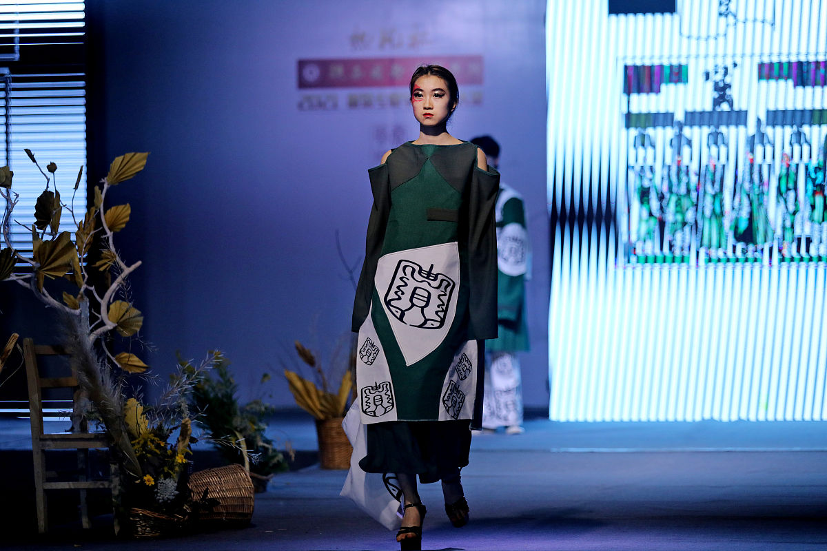 陕西商贸学校广告策划与设计专业课程设置：学什么？