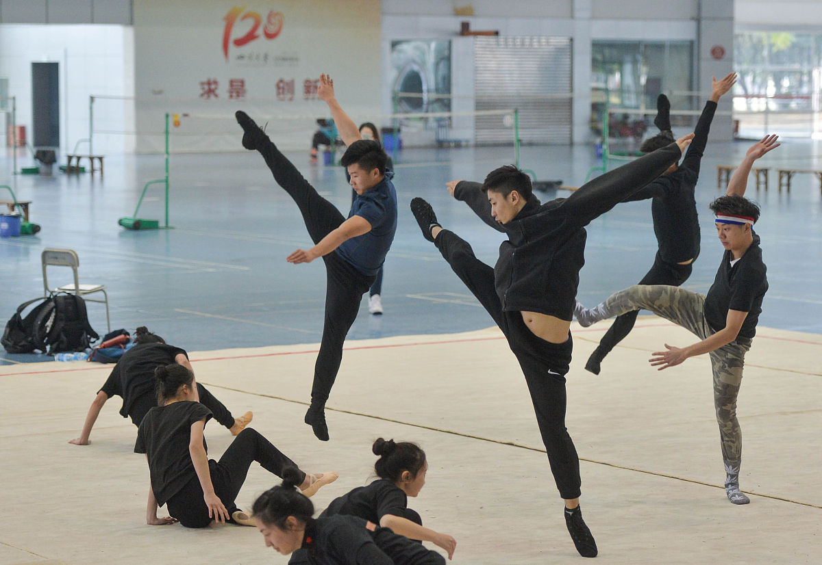 成都华西医学院咨询：招生政策、专业设置、教学质量