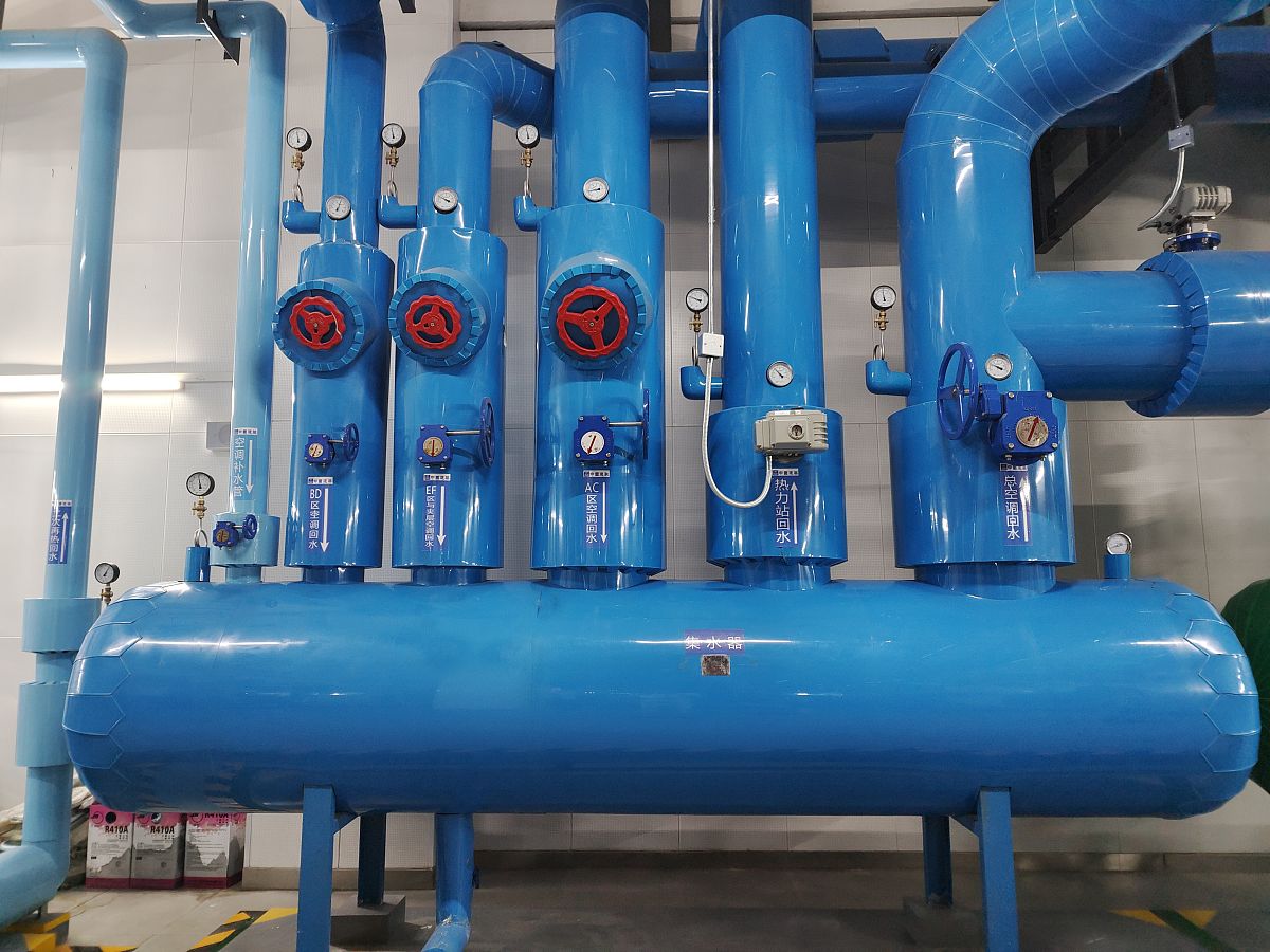 三台冷却塔三个水泵连接两台冷凝器最佳方案