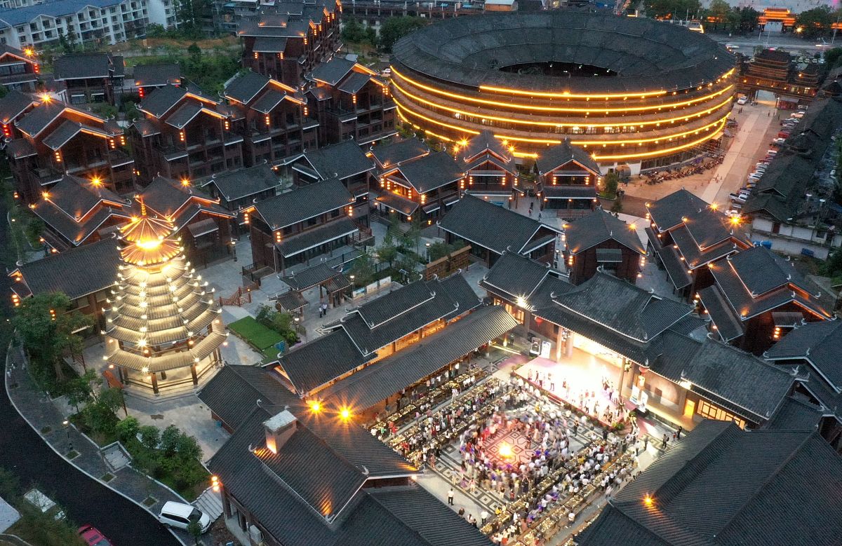 柳州旅游学校2022年招生简章 - 报考条件、流程、专业