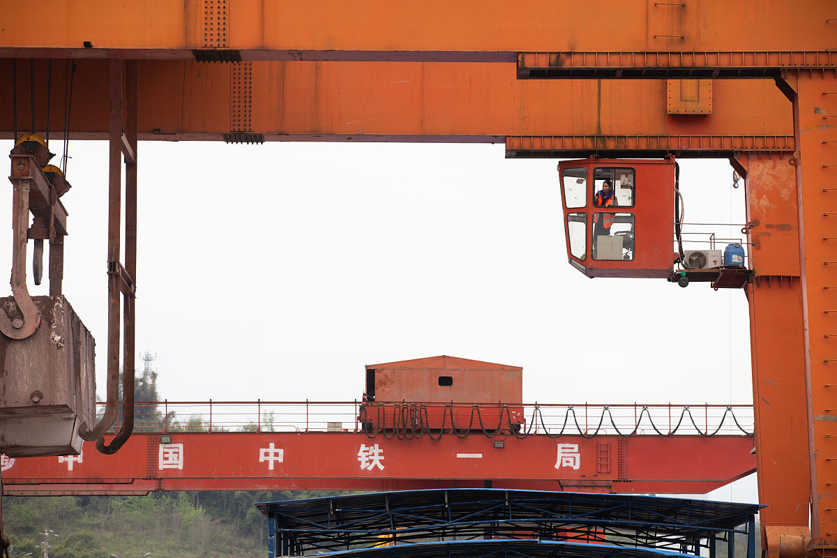 重庆2022年设有轨道交通学校的公办大专学校