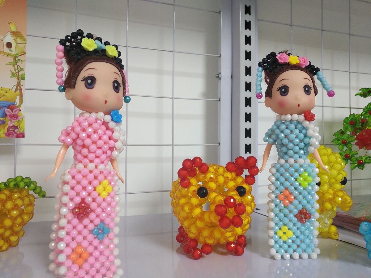 2018年1月12日,陕西韩城.王建芳制作的手工艺品.
