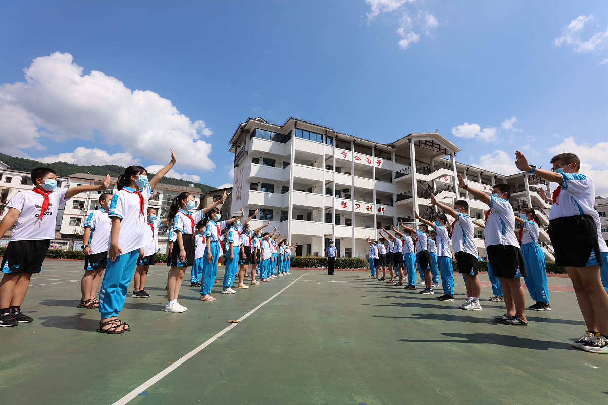 盐源县职业技术中学校图片 - 校园环境介绍 盐源县职业技术中学校图片 - 校园环境介绍