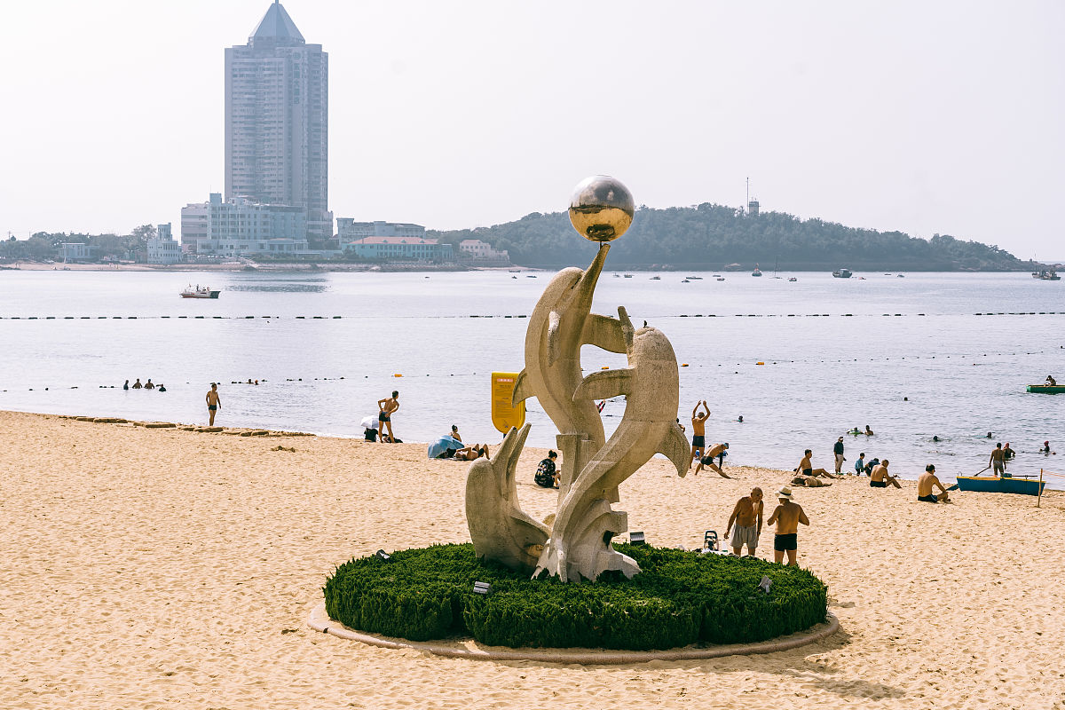 青岛五月风雕塑：感受海风与艺术的交融