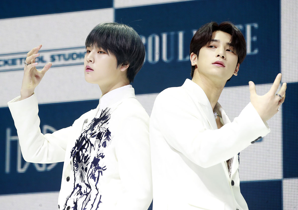 2020年4月21日,首尔,明星举行了h&d组合专辑《soulmate》的发布会.李